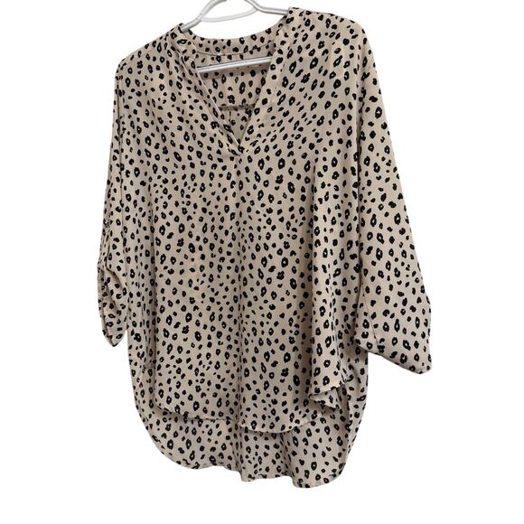 No Brand Size Medium Women’s 3/4 Sleeve Blouse White Cheetah Print Pullover - Picture 2 of 4